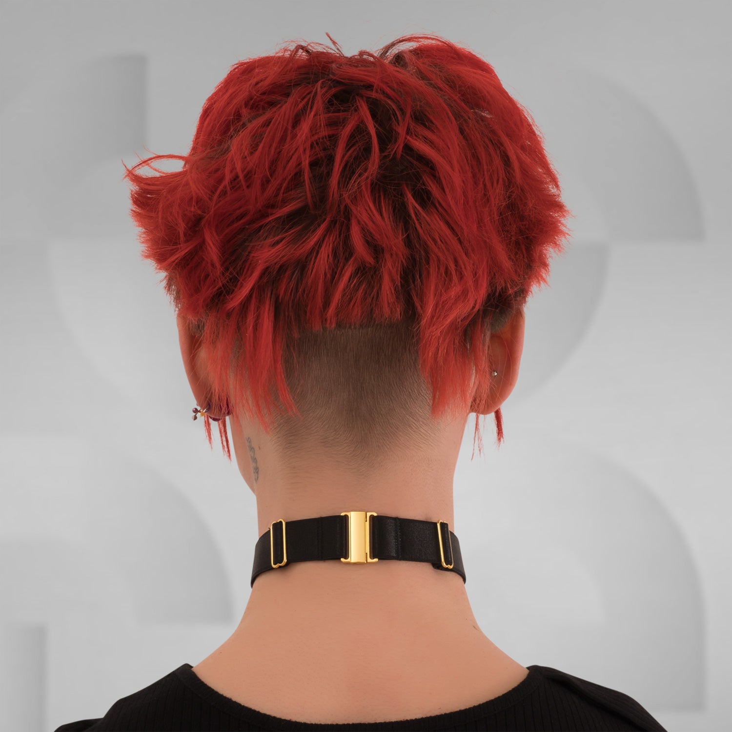 Black choker with gold one ring, that's ideal for expressing your unique style.