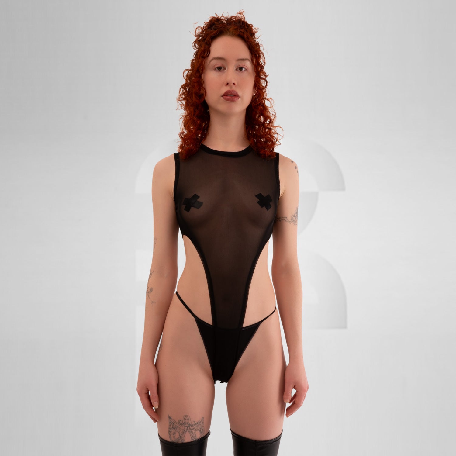 Transparent mesh body, ideal for Berlin Party nights.