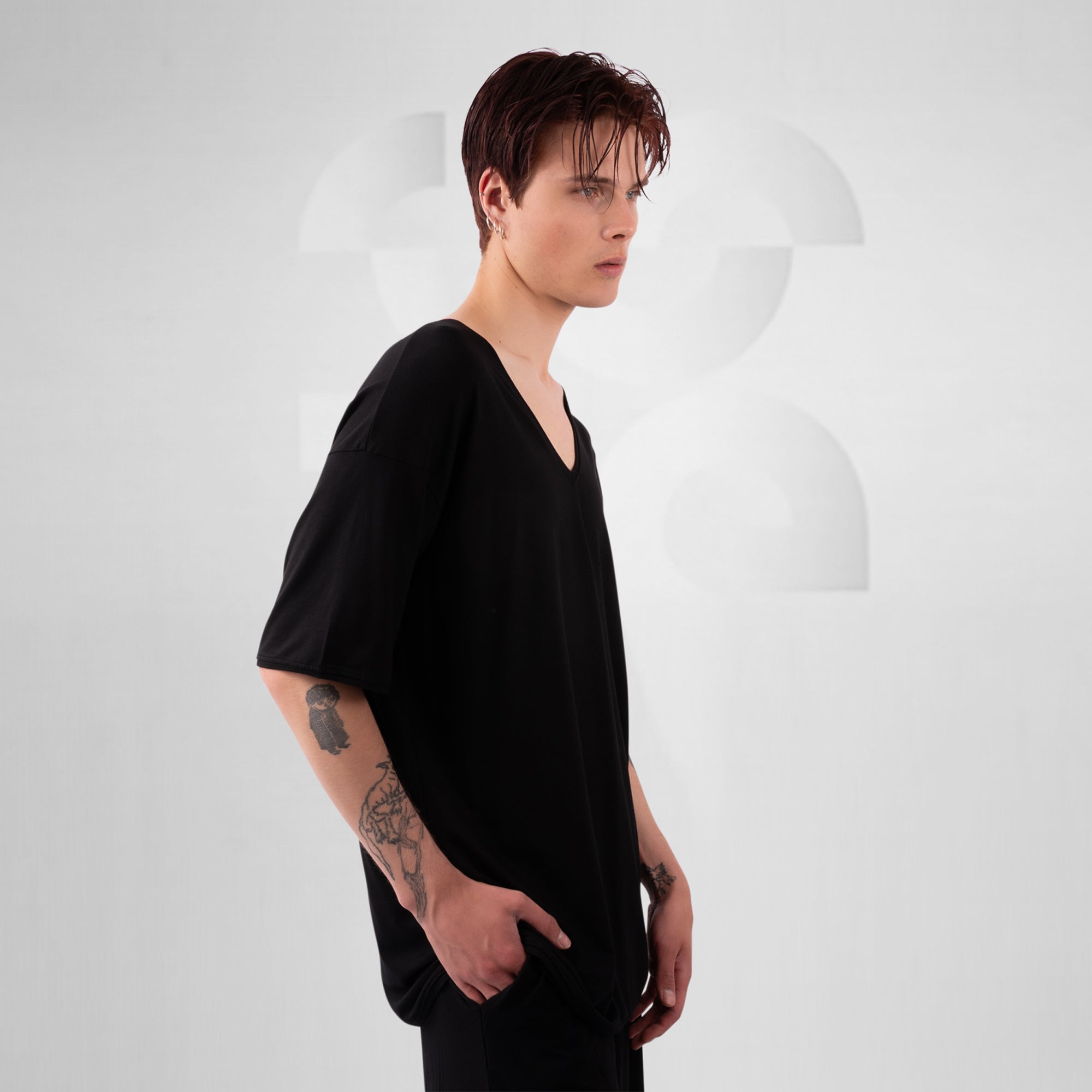 Oversized V-Shirt