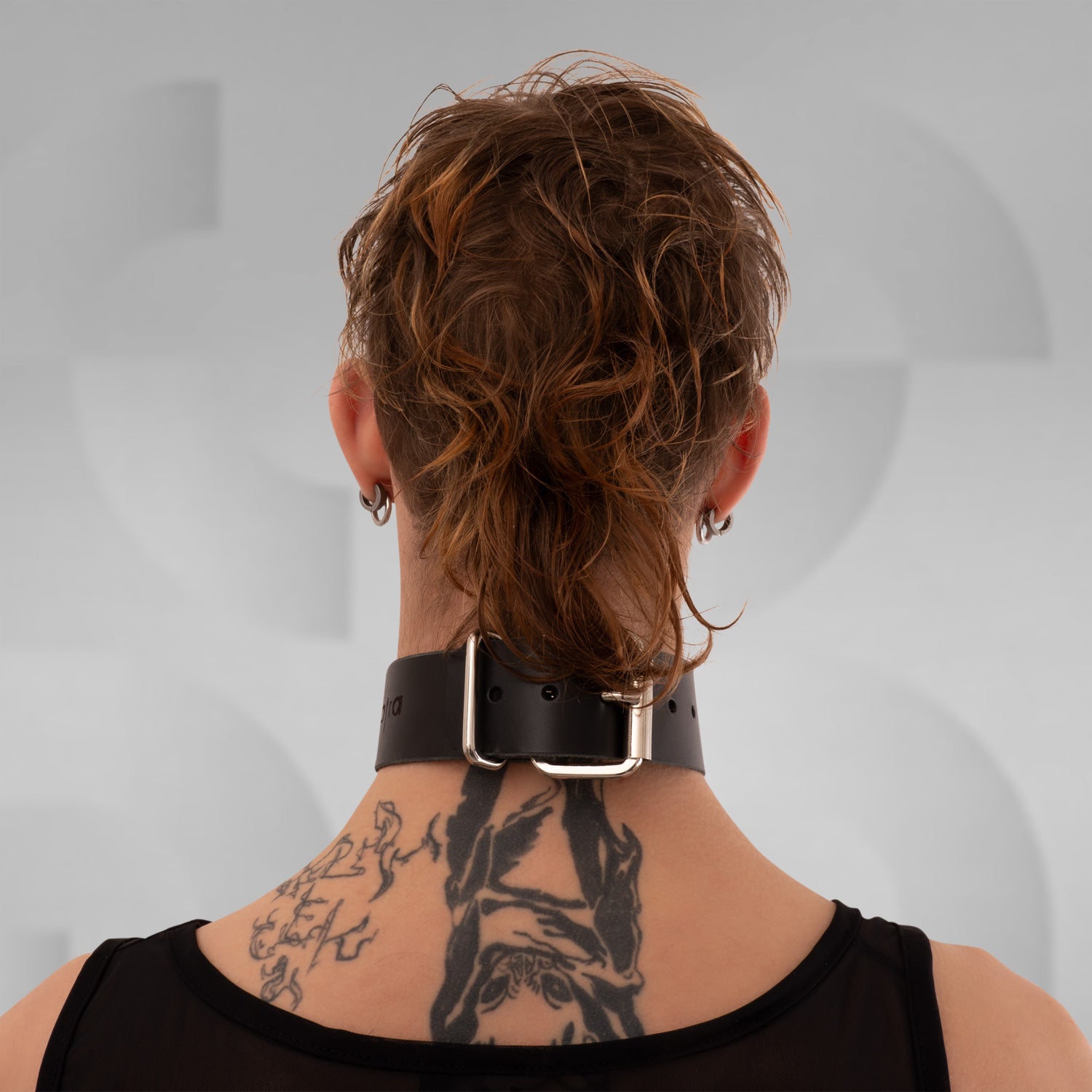 High quality leather chocker, perfect for vibrant nights out in Berlin's techno scene.