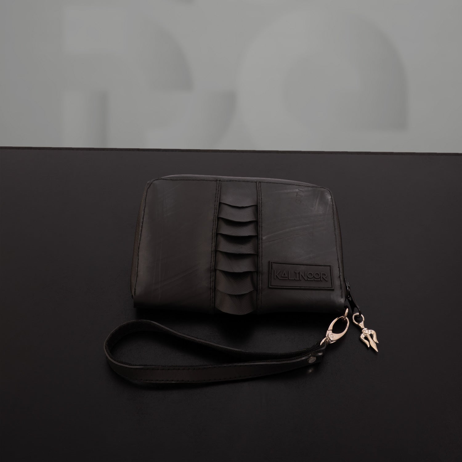 Black faux Leather Purse with RFID Protection, featuring a sleek, minimalist design and built-in RFID technology for secure, stylish everyday use.