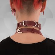 Red wine leather choker with ring, perfect for the techno scene