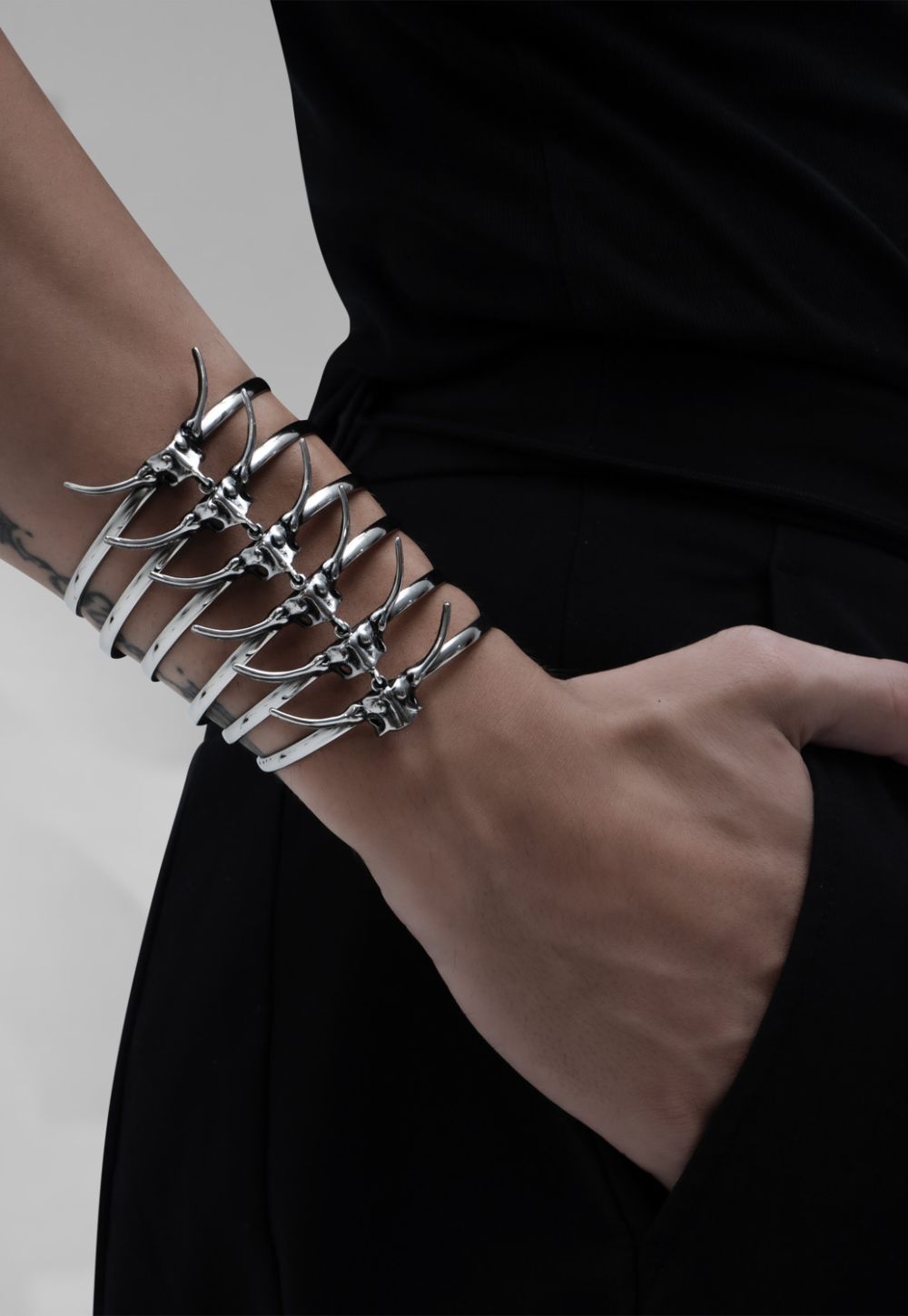 Centipede Cuff